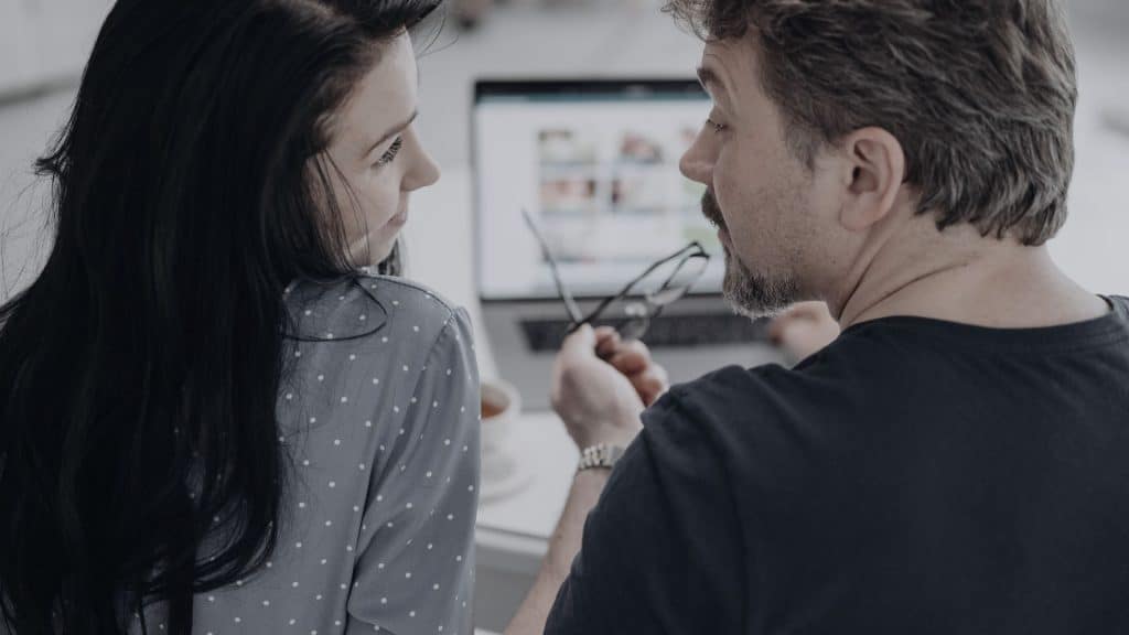 How to Always Stay on Top of Your Customer’s Minds (3 Simple Methods) 1 Stay on top of your customer's minds