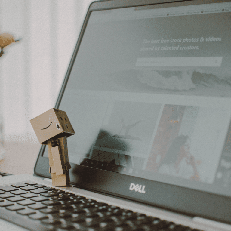 Website Readability: Write for the Buyer (Not Kids)